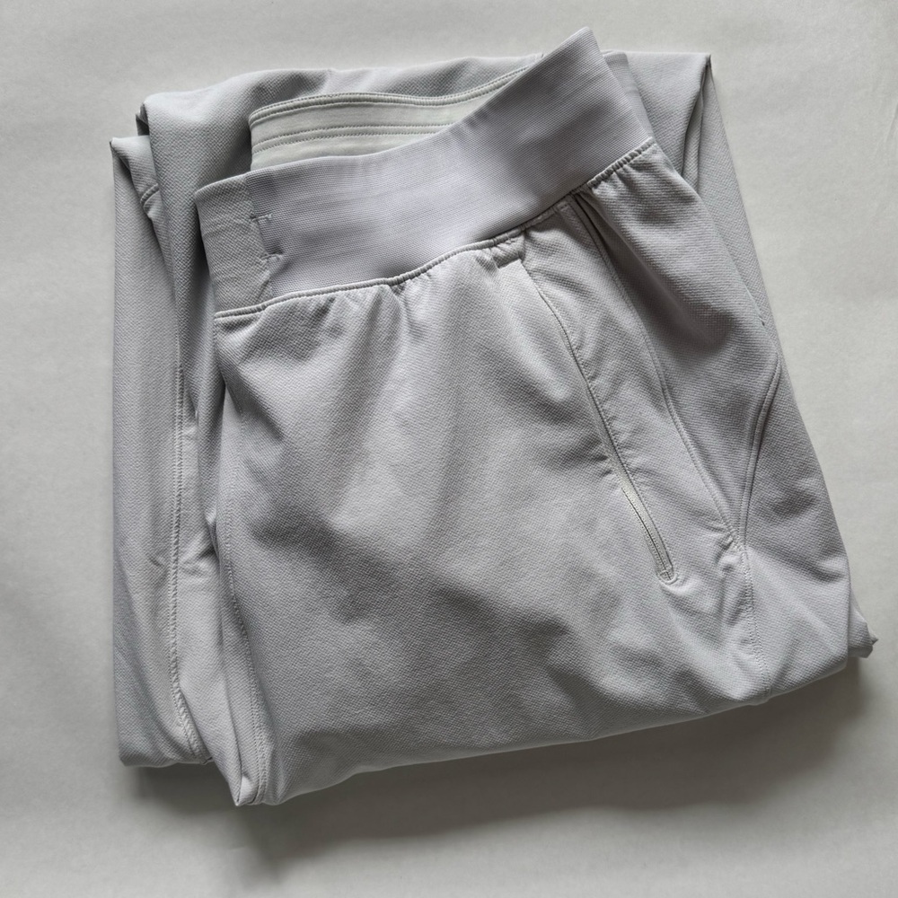 Lululemon Light Grey Women’s Joggers